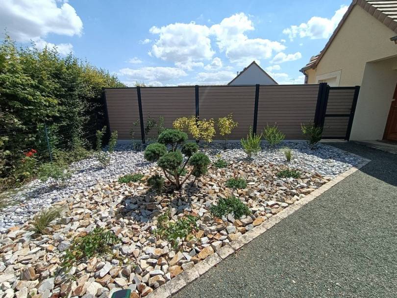 massifs de plantes zen et pur